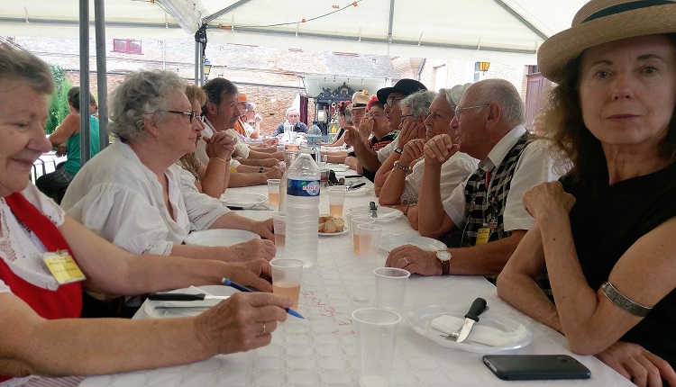 table repas festival montesquieu lauragais
